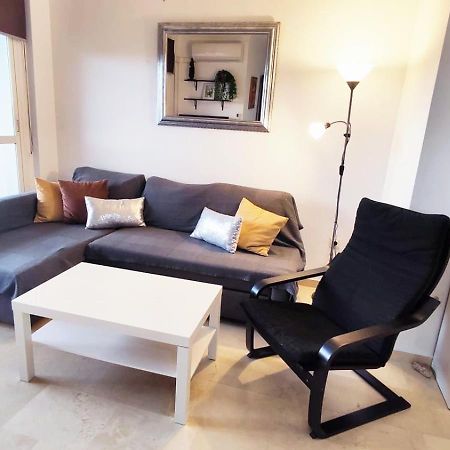 2Bdr Sunny Apartment With Pool And Private Parking In Benalmádena Exterior foto