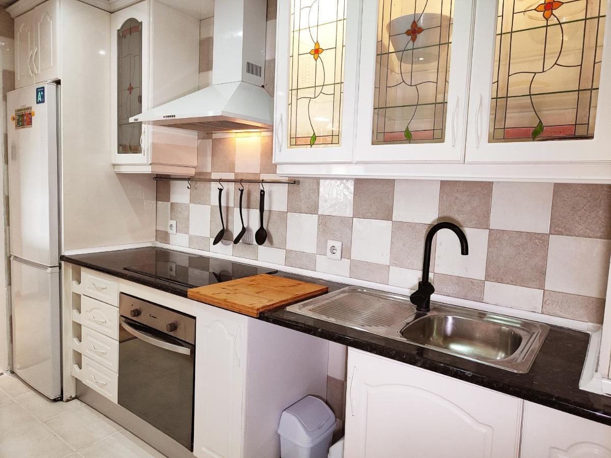 2Bdr Sunny Apartment With Pool And Private Parking In Benalmádena Exterior foto