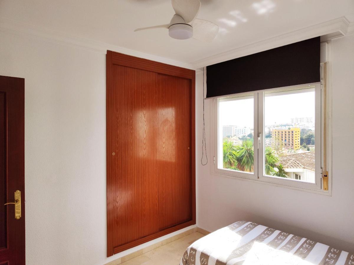 2Bdr Sunny Apartment With Pool And Private Parking In Benalmádena Exterior foto